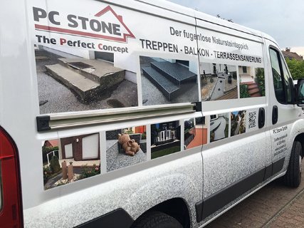 Fahrzeugbeschriftung PC Stone am Kastenwagen