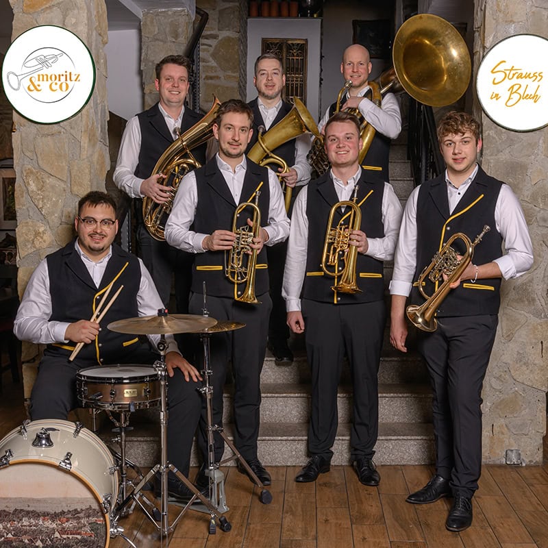 Plattencover „Strauss in Blech“ von Moritz & Co mit Blasmusik-Ensemble, Vorderseite