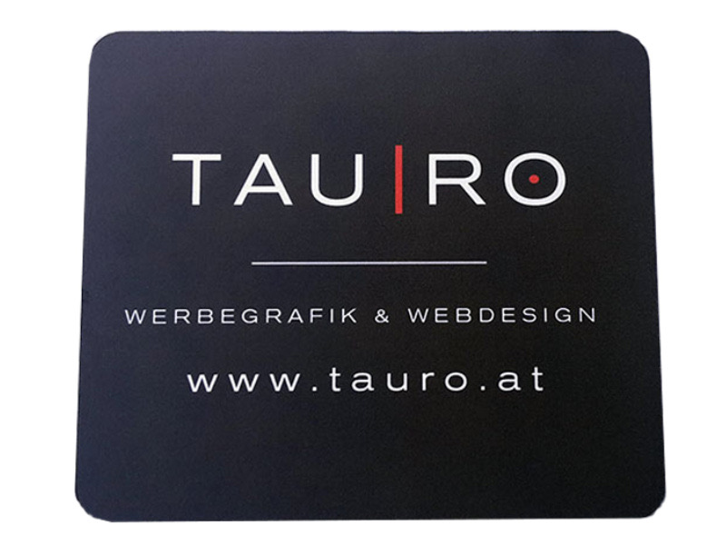 Bedrucktes Mousepad mit TAURO-Logo