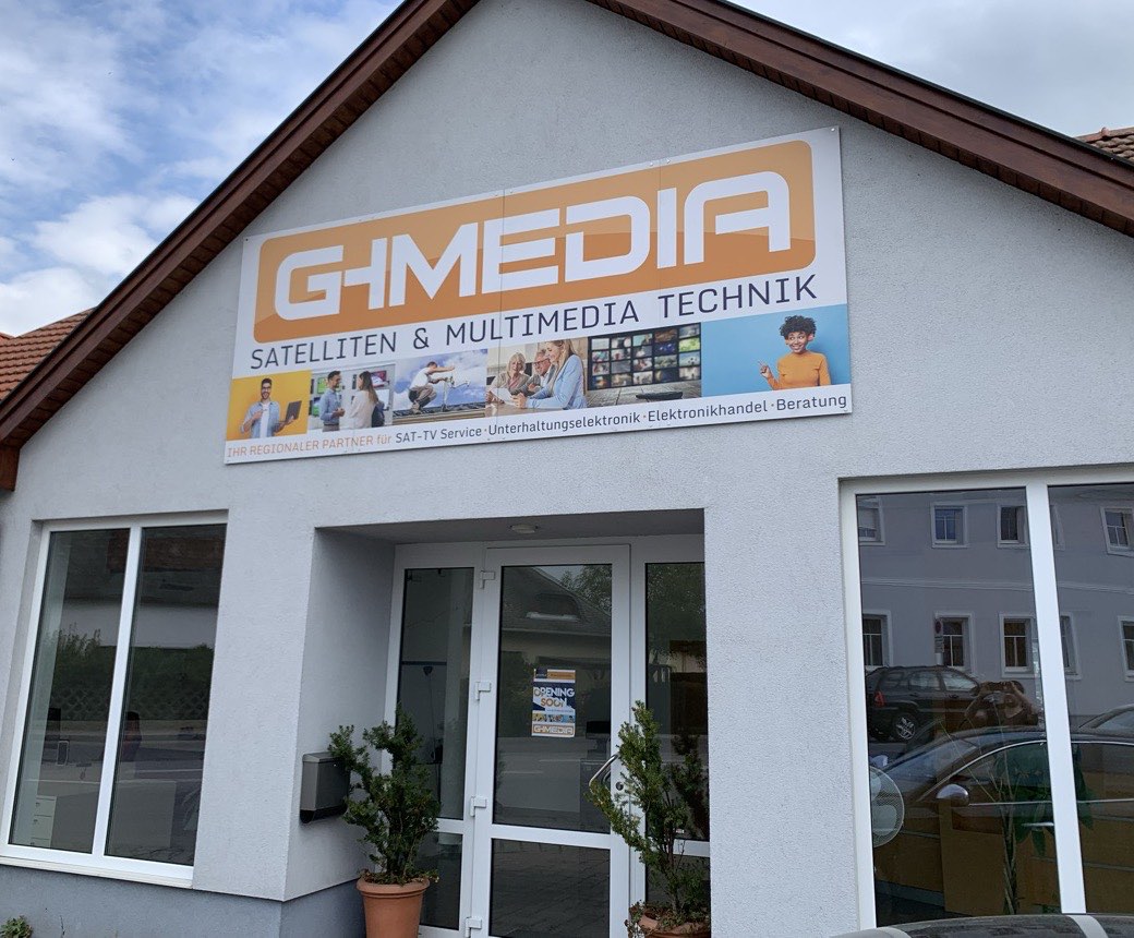 Fassadenschild für GH Media in Schwarzau